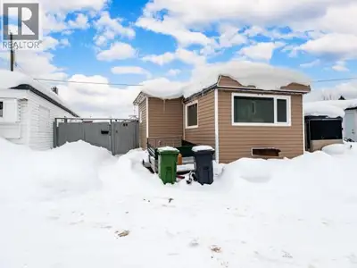 Welcome to 52-37 Sycamore in Baranov Trailer Park, a move-in ready 2 bedroom, 1 bathroom mobile home...