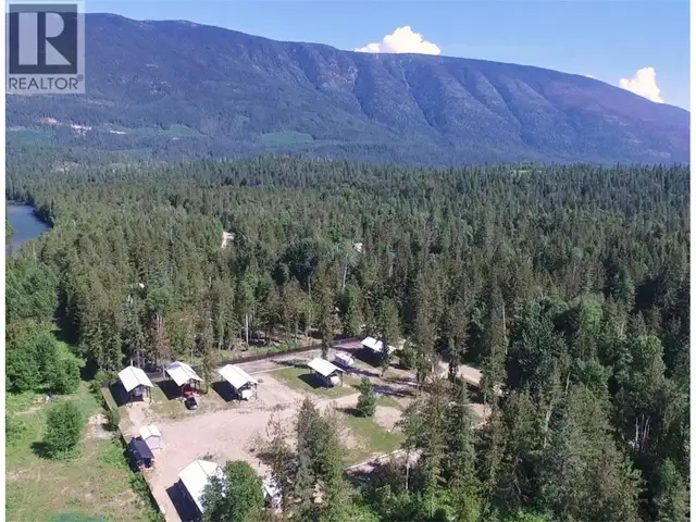 1701 Ireland Road Unit# 3 Seymour Arm, British Columbia in Land for Sale in Kamloops - Image 11