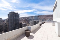 Akelius studio apartment for rent. Located near Sherbrooke in the Downtown - McGill neighborhood, Mo... (image 8)