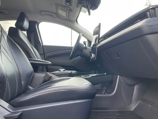 2021 Ford Mustang Mach-E Select 68 Kwh Standard Range RWD in Cars & Trucks in Cowichan Valley / Duncan - Image 30