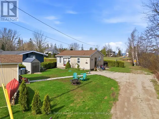 9 RAVINE PARK ROAD N Central Huron (Goderich), Ontario in Houses for Sale in Grand Bend - Image 3