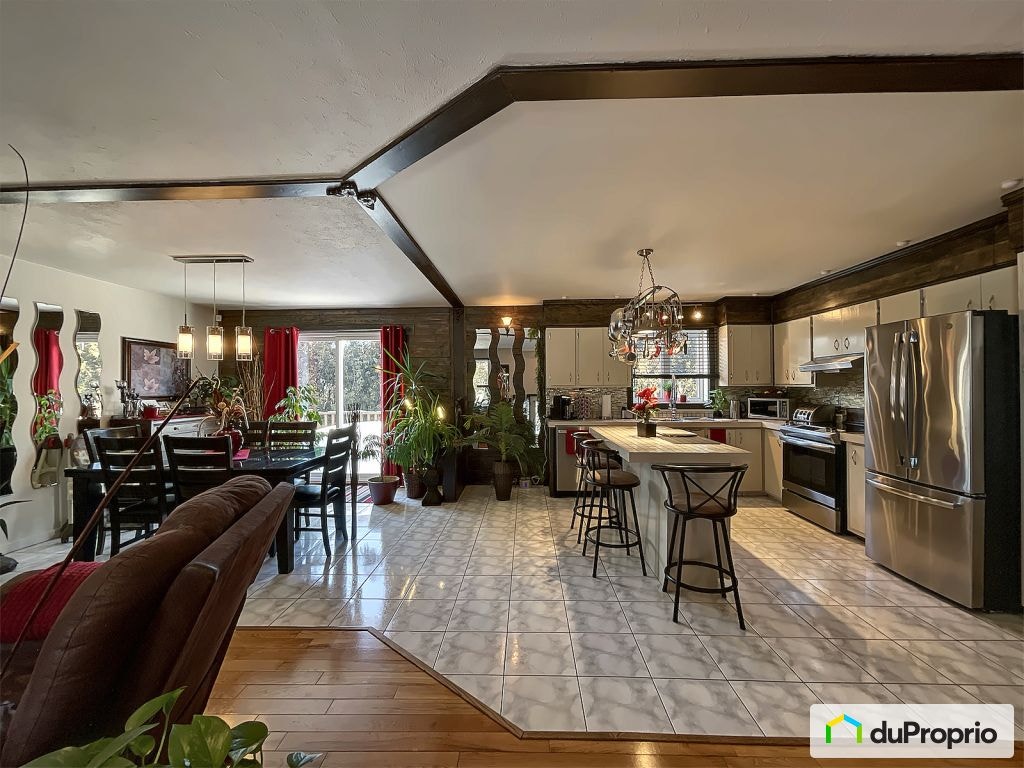 $299,500 - Bungalow for sale in Rimouski (Le Bic) — photo 3