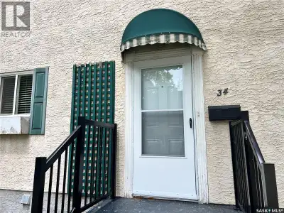 Welcome to 34 Killarney Way, a well-maintained and updated 1248 sq ft townhome offering excellent va...