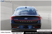 2021 Hyundai Sonata Preferred Experience the Hyundai Sonata Preferred with only 64205 km on the odom... (image 2)