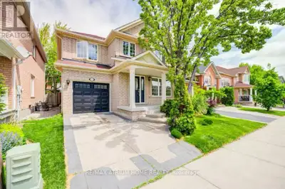 2293 OAKHAVEN DRIVE Oakville (WT West Oak Trails), Ontario