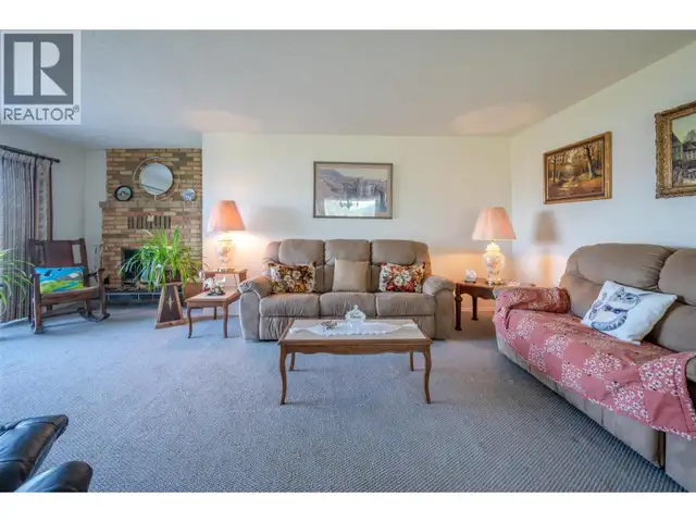 3910 North Naramata Road Naramata, British Columbia in Land for Sale in Penticton - Image 9