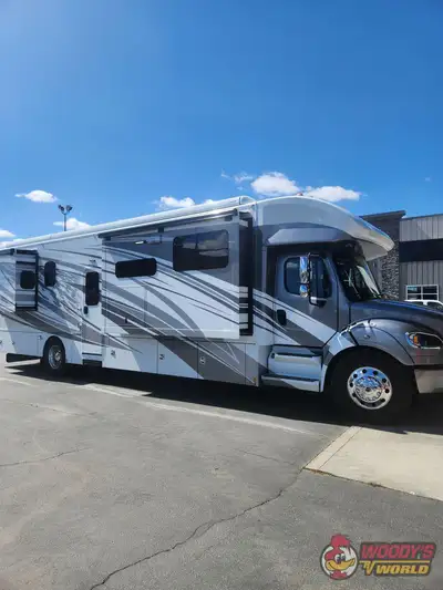 See Dealer Website for Details. 2026 RENEGADE VERONA 40LE Trades welcome and long term financing off...