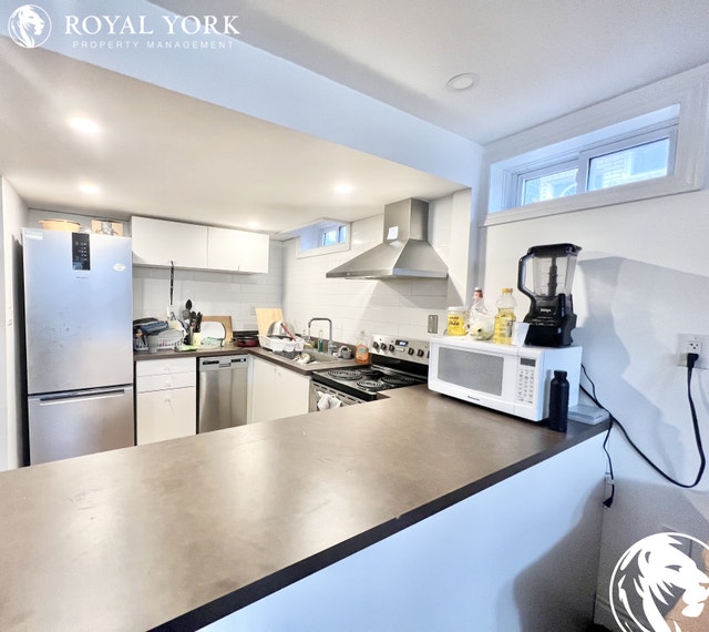 2 BED 1.5 BATH BASEMENT FOR RENT 15 DUNCAIRN AVE, KITCHENER Long