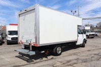 2025 GMC Savana Cargo CAMION NEUF / 9 KM / 6.6 LITRES 8 CYLINDRES / 2025 GMC SAVANA 3500 CUBE 14 PIE... (image 4)