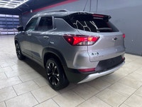 Experience the 2023 Chevrolet TrailBlazer LT in a stunning gray finish with the confidence of all-wh... (image 9)