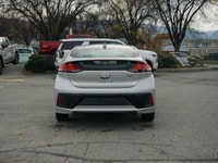 2019 Hyundai Ioniq Hybrid Essential Smart, efficient, and easy to live with this 2019 Hyundai Ioniq... (image 5)