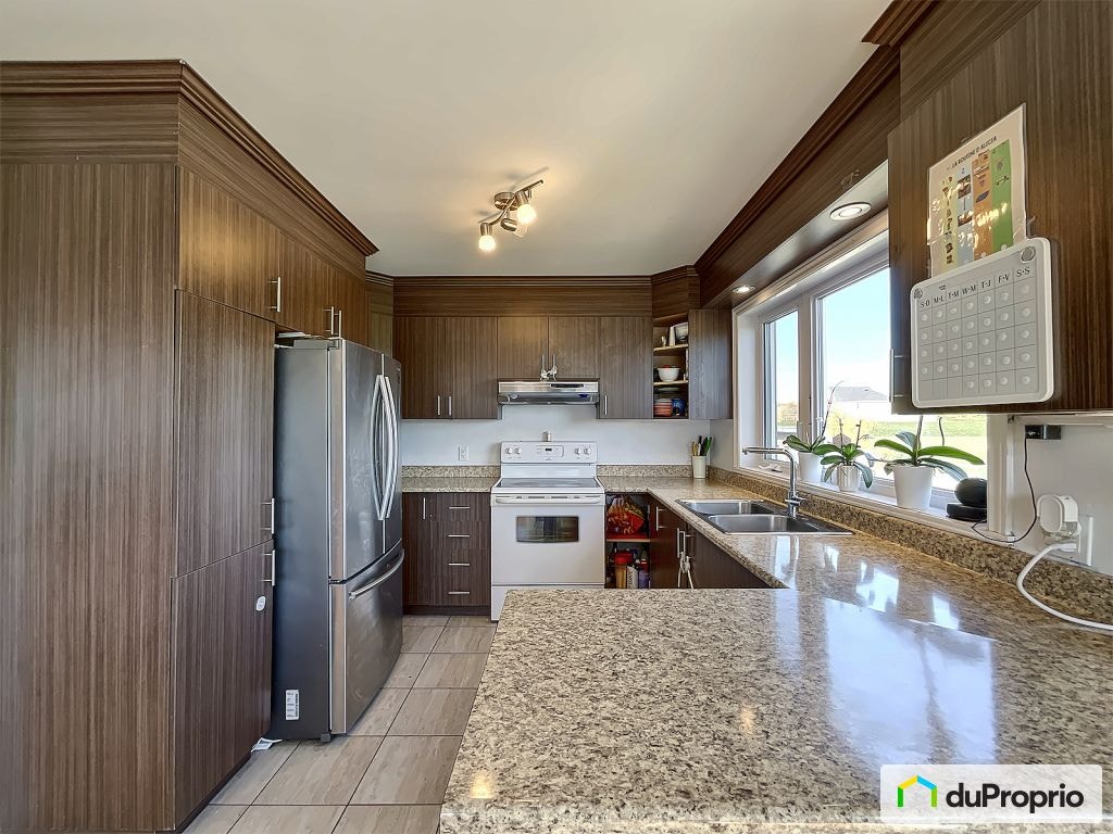 $424,500 - Townhouse for sale in Ste-Clotilde-De-Chateauguay — photo 2