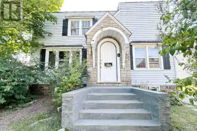 Convenient location for this updated 3+2 bedroom home. New kitchen, bathroom, furnace, plumbing, lig...