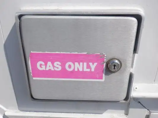 2012 Ford F-550 4x4 Crew Cab Service Truck with Shelving in Heavy Trucks in Edmonton - Image 23