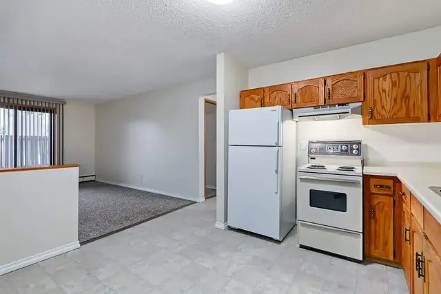 Modern Apartments with Air Conditioning - Silverwood Terrace - A in Long Term Rentals in Regina - Image 5