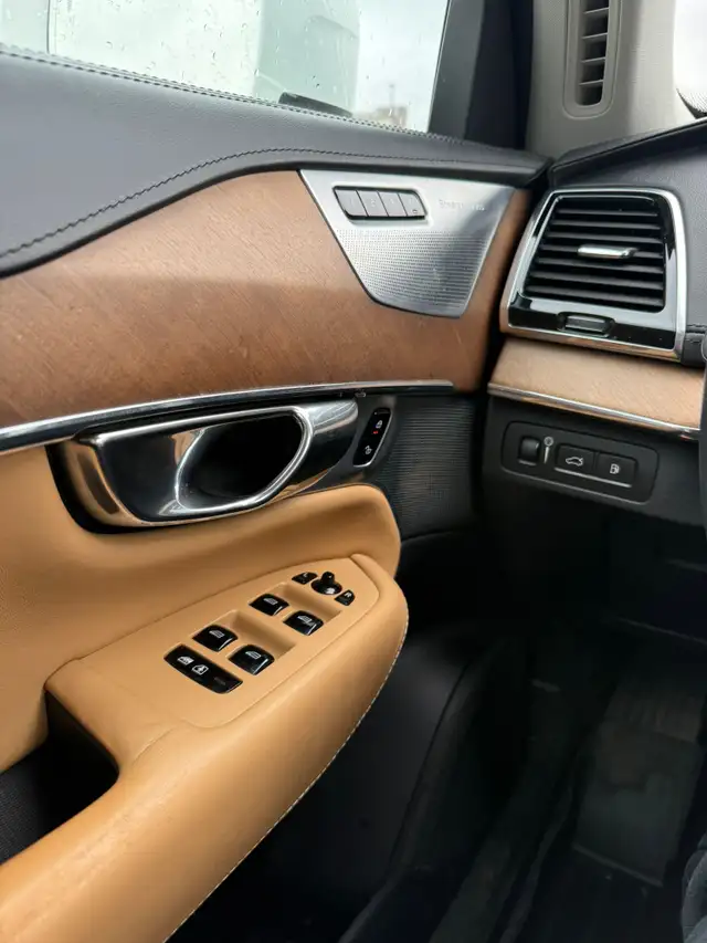 2016 Volvo XC90439246998293729281