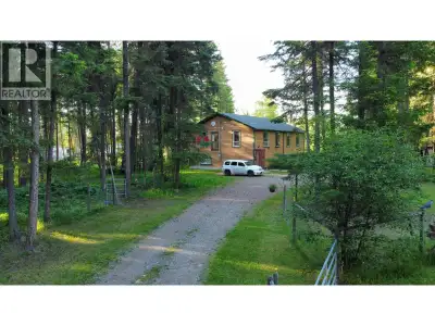 Visit REALTOR website for additional information: Both floors are largely open concept. In the main...