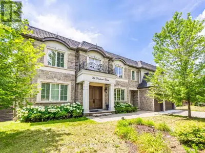 Beautiful custom built home in fabulous Southeast Oakville location. 4,140 sq ft. Very private and b...