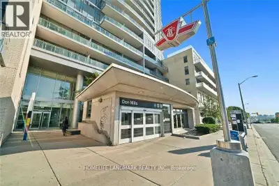 WOW Corner Unit Condo. Luxurious Emerald City! Beautifully Sun-Filled 3 Bedroom And 2 Bathroom, Sout...
