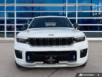 2.0L I4 DOHC, 4WD. Odometer is 13302 kilometers below market average! Bright White Clearcoat 2023 Je... (image 8)