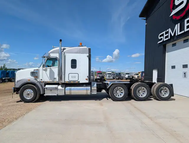 2013 FREIGHTLINER CORONADO 122 SD in Heavy Trucks in Edmonton - Image 10