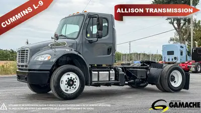 Heavy truck / Camion lourd - # STOCK: C-36972 2014 FREIGHTLINER M2106 CAMION DE VILLE 2014 FREIGHTLI...