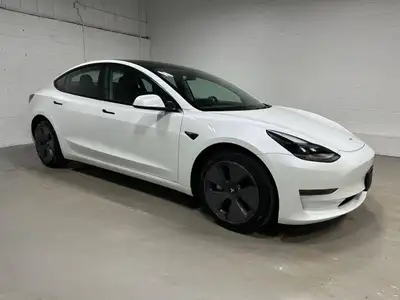 This stunning TESLA MODEL 3 is a perfect mix of modern style and cutting-edge technology. Boasting a...