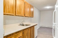 Amenities: Balconies • Storage Room • Air Conditioning Suite & Building: Spacious one-bedroom and tw... (image 7)