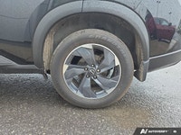 *CLEAN CARFAX, ANDROID AUTO, APPLE CAR PLAY, MOONROOF, HEATED SEATS, DUAL-CLIMATE CONTROL.* 8-inch N... (image 9)