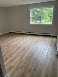 This attractive building is located on a cul-de-sac at the top of Main Avenue in Fairview. Most unit... (image 2)