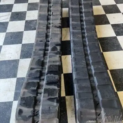 TNT Skid Steer Tracks - NEW 400x86x52 Staggered Block Pattern - Fits Takeuchi TL10V2; John Deere CT3...