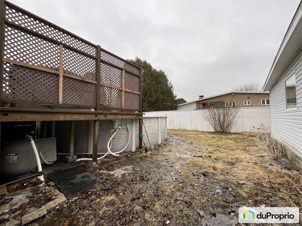 $599,900 - Bungalow for sale in St-Jean-sur-Richelieu (St-Luc) — photo 2