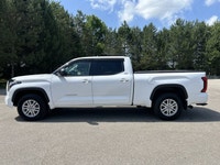 // ACCIDENT FREE!! // Built to handle hard work and daily life with equal ease, this 2023 Toyota Tun... (image 9)