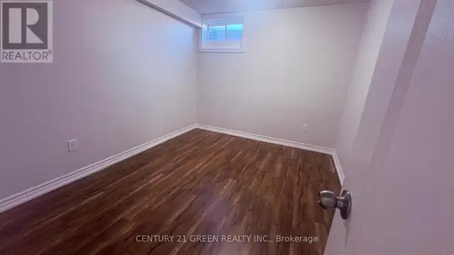 BASEMENT - 44 PRAIRIE CREEK CRESCENT Brampton (Bram West), Ontar in Long Term Rentals in Mississauga / Peel Region - Image 9