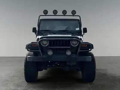 Thanks for viewing our House Of Cars Chinook Inventory! AMVIC licensed dealer! This 2001 Jeep TJ 2Dr...