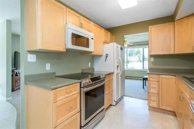 4102 LEFEUVRE ROAD Abbotsford, British Columbia in Houses for Sale in Abbotsford - Image 6