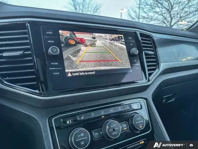 2021 Volkswagen Atlas Cross Sport Highline in Cars & Trucks in Ottawa - Image 28