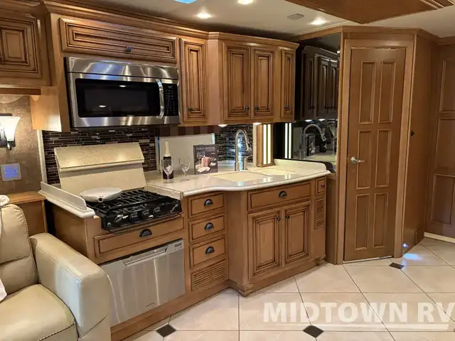 2014 Dutch Star 4364 in RVs & Motorhomes in Penticton - Image 16