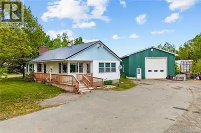 Business Opportunity in the Village of Tracy! Don't miss this unique opportunity to own a commercial...