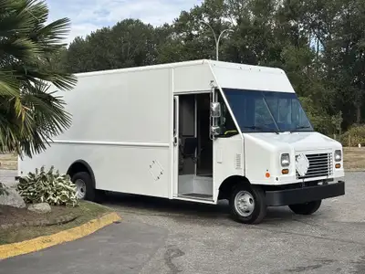 2018 Ford E-450 Econoline Jump Seat Backup Camera Cruise Control Automatic Locks Fan/Heat AM/FM Radi...