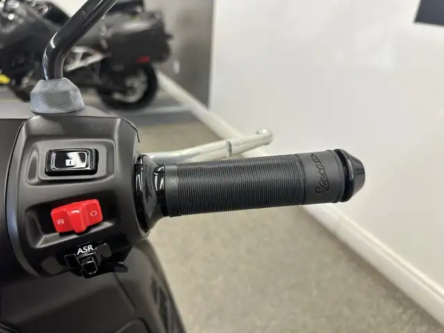 2025 Vespa GTS 310 Supersport MY 25 - V6610NP - -No Payments for in Scooters & Pocket Bikes in Markham / York Region - Image 19