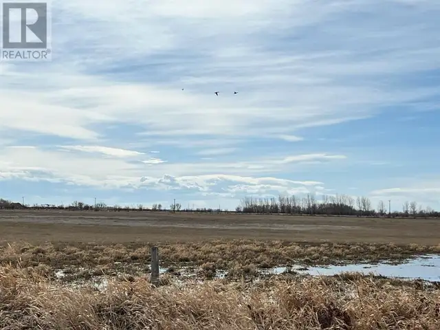 3392 Gershaw Drive SW Medicine Hat, Alberta62863771338883121