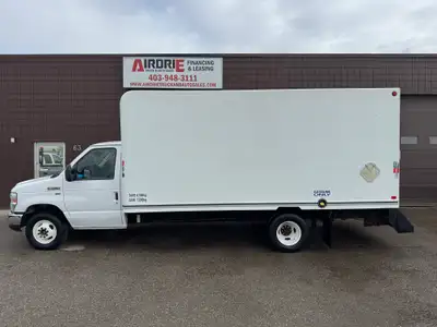 2012 Ford E-450 Cube Van 6.2L V8 Gas 174,381 KM RWD DRW 16 FT Box Retractable Loading Ramp We are on...