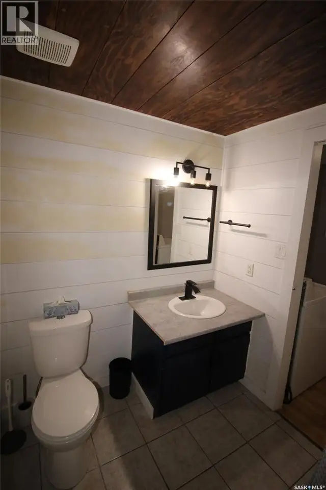 513-515 2nd AVENUE S Simmie, Saskatchewan in Houses for Sale in Swift Current - Image 19