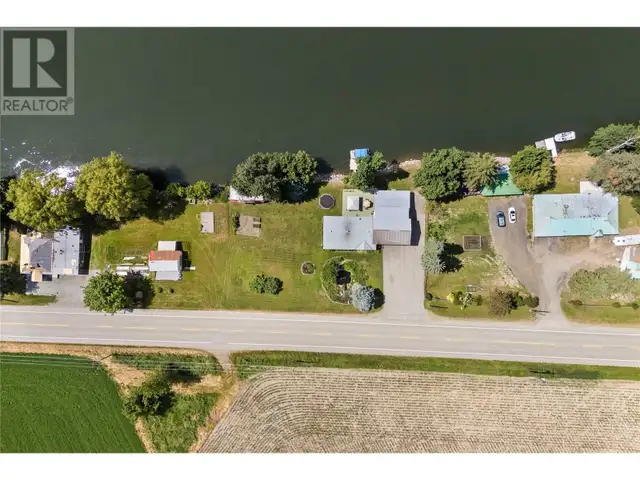 7088 97A Highway Grindrod, British Columbia in Houses for Sale in Vernon - Image 6