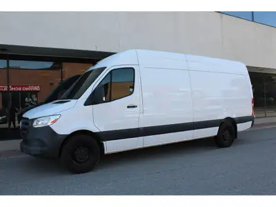 2021 MERCEDES SPRINTER 2500 -- 170 FULL SIZE -- HIGH ROOF -- ECONOMICAL DIESEL ENGINE !!! 3 SEATER!!...