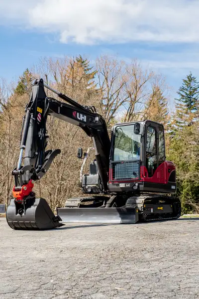 Base price $67400,including digging bucket and 2 Years Warranty * Package price $70,400, including a...