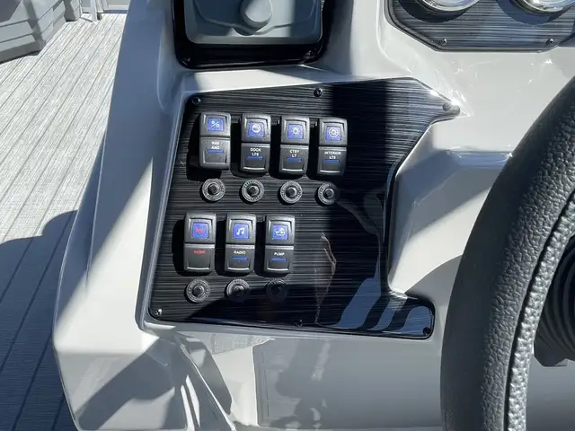 2025 SunChaser Geneva 20 LR PSB Incl. Suzuki 90HP in Powerboats & Motorboats in Barrie - Image 8