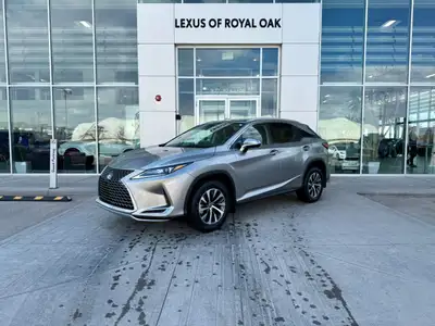 This 2022 Lexus RX350 Premium is bold and refined, expressing the Lexus design language with a strik...