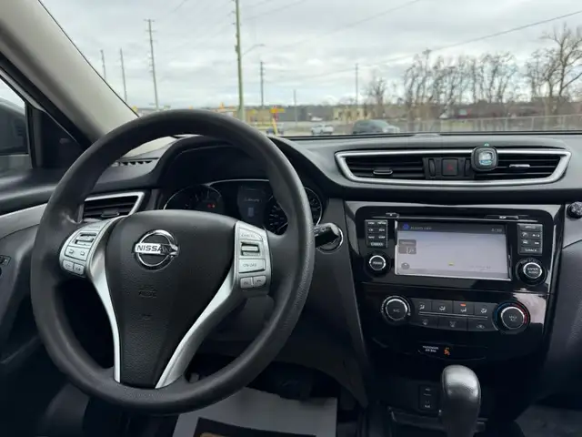 2016 NISSAN ROGUE S PKG | AWD | CLEAN CARFAX in Cars & Trucks in Barrie - Image 15